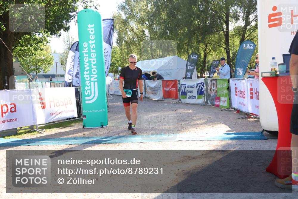 07.09.2025 - 19. Norderstedt Triathlon Zöllner http://msf.ph/oto/8789231 07.09.2025 16:16:53 Ziel 1538 meine-sportfotos.de