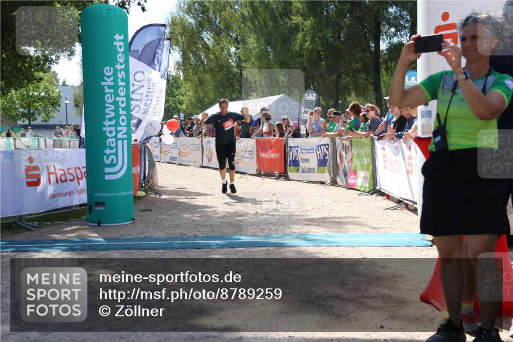 07.09.2025 - 19. Norderstedt Triathlon Zöllner http://msf.ph/oto/8789259 07.09.2025 13:50:28 Ziel 232 meine-sportfotos.de