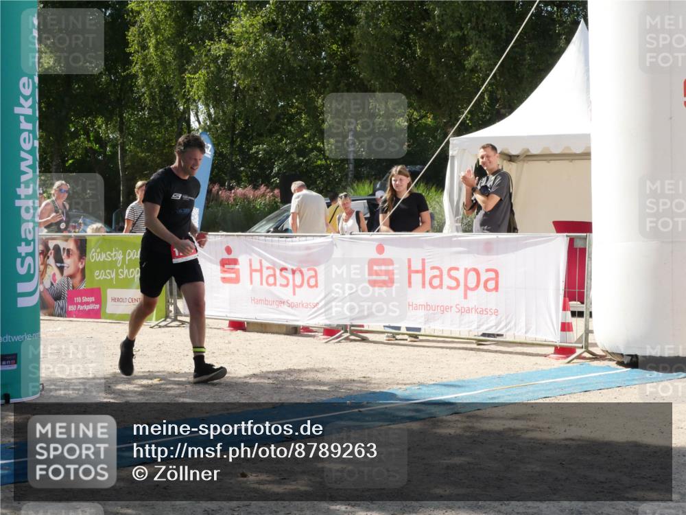 07.09.2025 - 19. Norderstedt Triathlon Zöllner http://msf.ph/oto/8789263 07.09.2025 14:16:00 Ziel 1215 meine-sportfotos.de