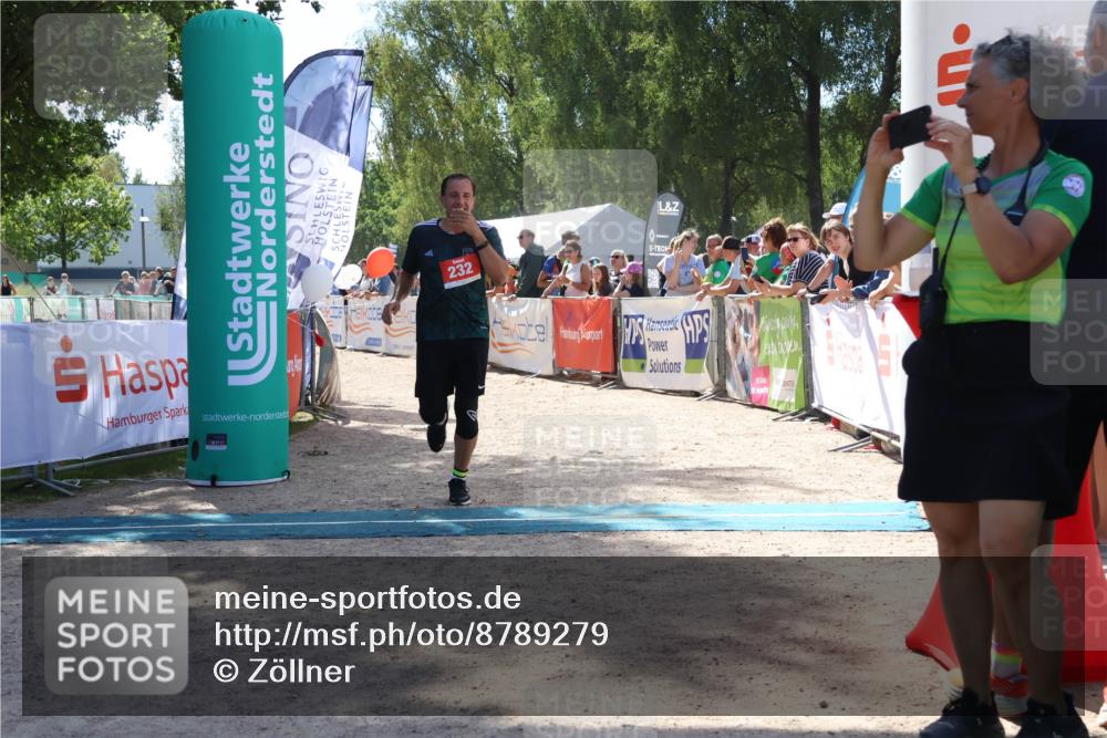 07.09.2025 - 19. Norderstedt Triathlon Zöllner http://msf.ph/oto/8789279 07.09.2025 13:50:29 Ziel 232 meine-sportfotos.de