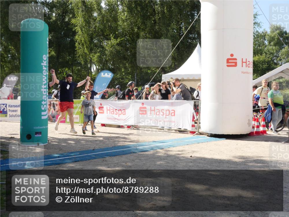 07.09.2025 - 19. Norderstedt Triathlon Zöllner http://msf.ph/oto/8789288 07.09.2025 14:18:34 Ziel 335 meine-sportfotos.de