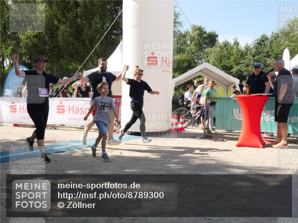 07.09.2025 - 19. Norderstedt Triathlon Zöllner http://msf.ph/oto/8789300 07.09.2025 14:18:35 Ziel 335 meine-sportfotos.de
