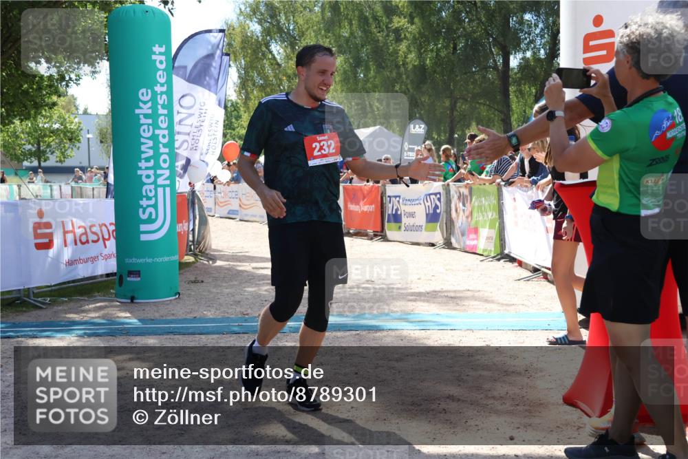 07.09.2025 - 19. Norderstedt Triathlon Zöllner http://msf.ph/oto/8789301 07.09.2025 13:50:31 Ziel 232 meine-sportfotos.de