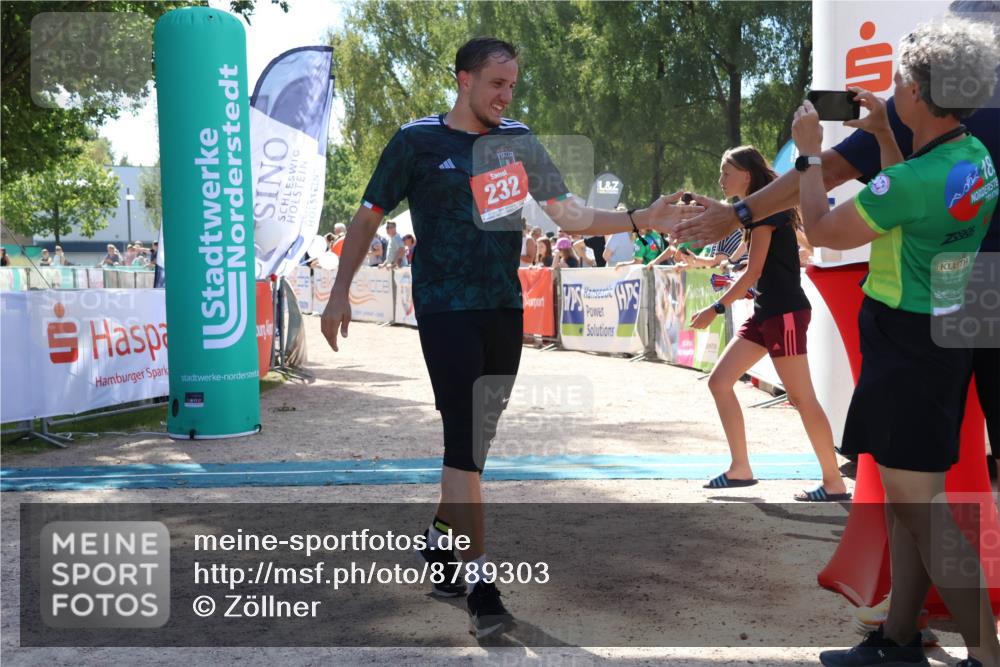 07.09.2025 - 19. Norderstedt Triathlon Zöllner http://msf.ph/oto/8789303 07.09.2025 13:50:31 Ziel 232 meine-sportfotos.de