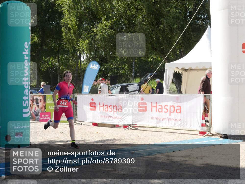 07.09.2025 - 19. Norderstedt Triathlon Zöllner http://msf.ph/oto/8789309 07.09.2025 14:21:28 Ziel 242 meine-sportfotos.de