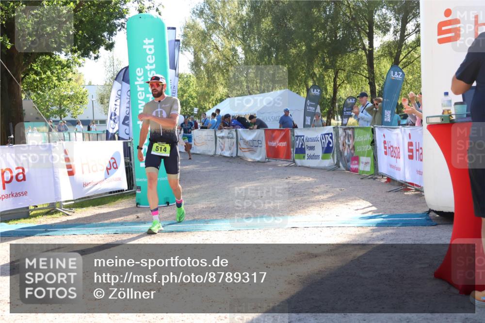 07.09.2025 - 19. Norderstedt Triathlon Zöllner http://msf.ph/oto/8789317 07.09.2025 16:17:07 Ziel 444, 514 meine-sportfotos.de