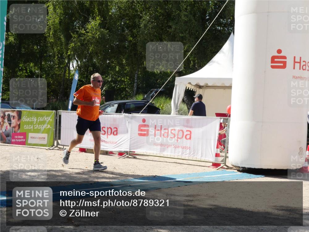 07.09.2025 - 19. Norderstedt Triathlon Zöllner http://msf.ph/oto/8789321 07.09.2025 14:26:20 Ziel 1304 meine-sportfotos.de