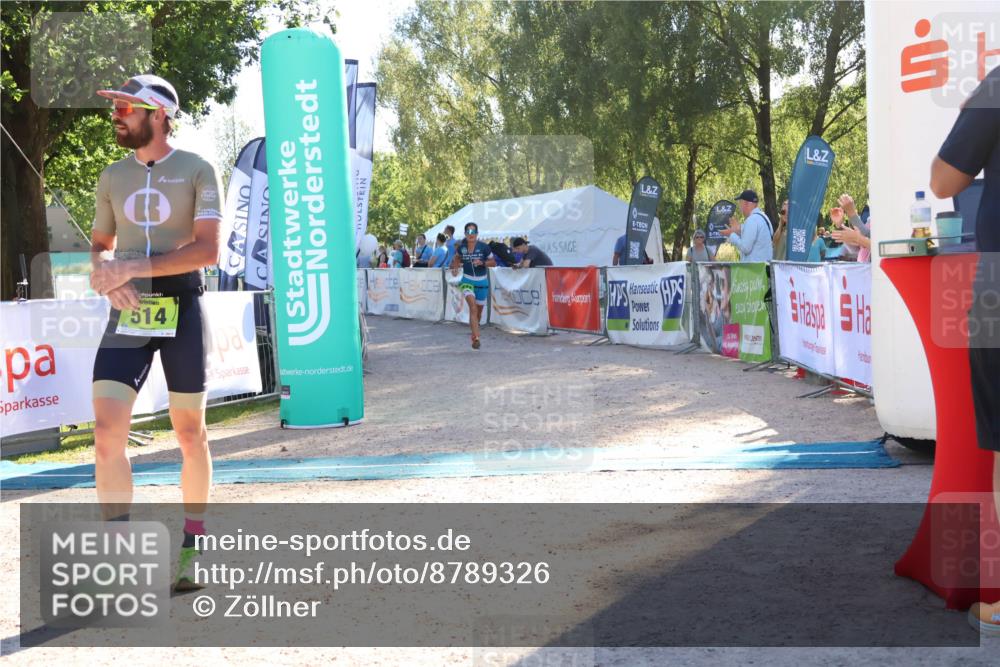 07.09.2025 - 19. Norderstedt Triathlon Zöllner http://msf.ph/oto/8789326 07.09.2025 16:17:09 Ziel 444, 514 meine-sportfotos.de