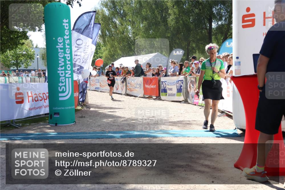 07.09.2025 - 19. Norderstedt Triathlon Zöllner http://msf.ph/oto/8789327 07.09.2025 13:51:14 Ziel 219 meine-sportfotos.de