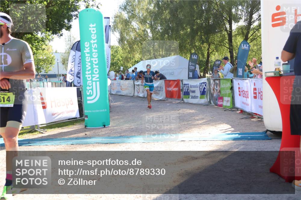 07.09.2025 - 19. Norderstedt Triathlon Zöllner http://msf.ph/oto/8789330 07.09.2025 16:17:10 Ziel 444, 514 meine-sportfotos.de
