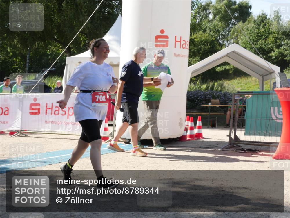 07.09.2025 - 19. Norderstedt Triathlon Zöllner http://msf.ph/oto/8789344 07.09.2025 14:36:08 Ziel 708 meine-sportfotos.de