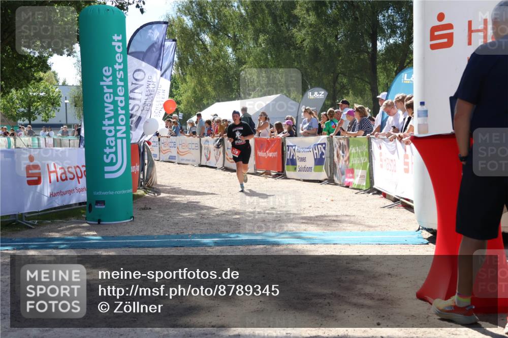 07.09.2025 - 19. Norderstedt Triathlon Zöllner http://msf.ph/oto/8789345 07.09.2025 13:51:16 Ziel 219 meine-sportfotos.de