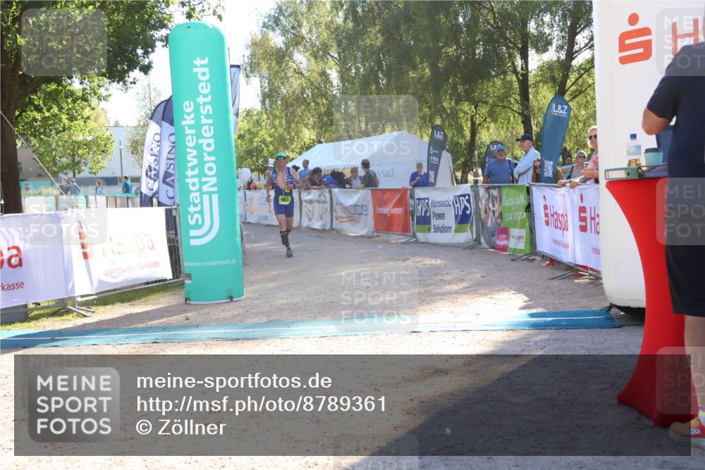 07.09.2025 - 19. Norderstedt Triathlon Zöllner http://msf.ph/oto/8789361 07.09.2025 16:17:15 Ziel 444, 967 meine-sportfotos.de
