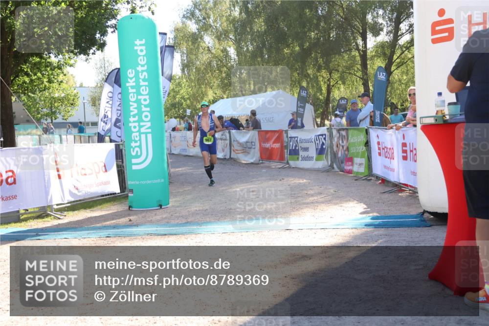 07.09.2025 - 19. Norderstedt Triathlon Zöllner http://msf.ph/oto/8789369 07.09.2025 16:17:16 Ziel 444, 967 meine-sportfotos.de