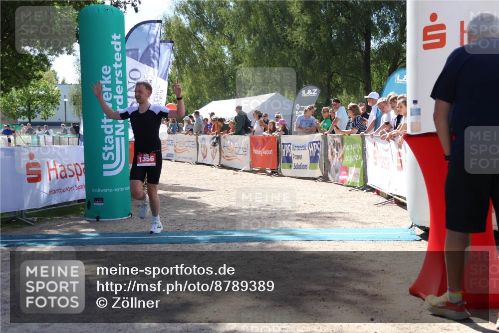 07.09.2025 - 19. Norderstedt Triathlon Zöllner http://msf.ph/oto/8789389 07.09.2025 13:51:23 Ziel 219, 1356 meine-sportfotos.de
