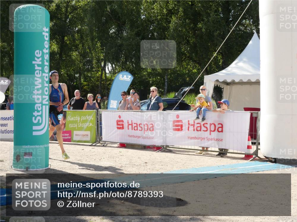 07.09.2025 - 19. Norderstedt Triathlon Zöllner http://msf.ph/oto/8789393 07.09.2025 15:05:19 Ziel 392 meine-sportfotos.de