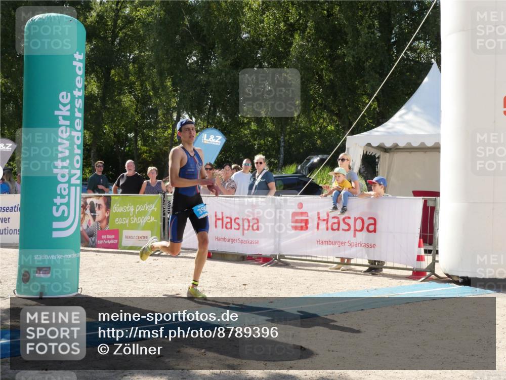 07.09.2025 - 19. Norderstedt Triathlon Zöllner http://msf.ph/oto/8789396 07.09.2025 15:05:20 Ziel 392 meine-sportfotos.de