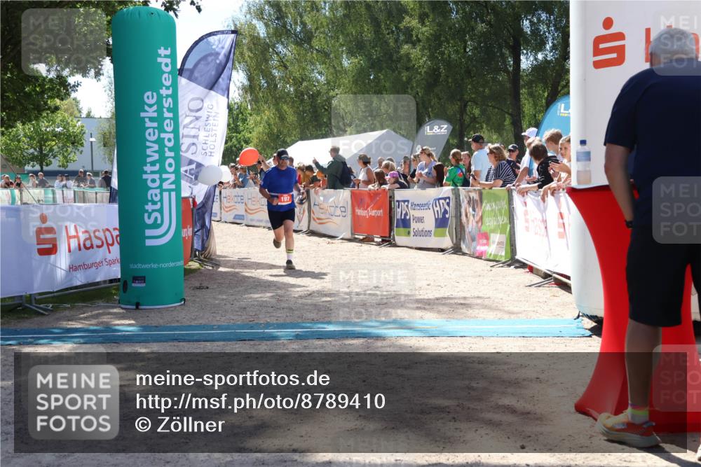 07.09.2025 - 19. Norderstedt Triathlon Zöllner http://msf.ph/oto/8789410 07.09.2025 13:51:32 Ziel 197, 317 meine-sportfotos.de