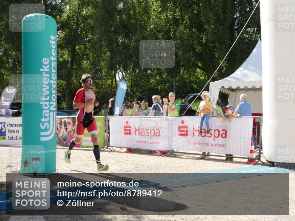 07.09.2025 - 19. Norderstedt Triathlon Zöllner http://msf.ph/oto/8789412 07.09.2025 15:07:45 Ziel 974 meine-sportfotos.de