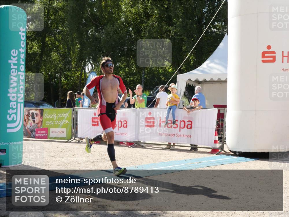 07.09.2025 - 19. Norderstedt Triathlon Zöllner http://msf.ph/oto/8789413 07.09.2025 15:07:45 Ziel 974 meine-sportfotos.de