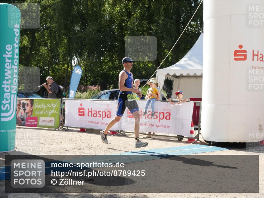 07.09.2025 - 19. Norderstedt Triathlon Zöllner http://msf.ph/oto/8789425 07.09.2025 15:08:41 Ziel 1042 meine-sportfotos.de