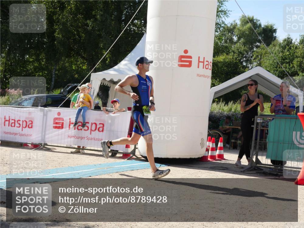 07.09.2025 - 19. Norderstedt Triathlon Zöllner http://msf.ph/oto/8789428 07.09.2025 15:08:42 Ziel 1042 meine-sportfotos.de