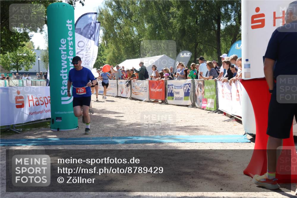 07.09.2025 - 19. Norderstedt Triathlon Zöllner http://msf.ph/oto/8789429 07.09.2025 13:51:34 Ziel 197, 317 meine-sportfotos.de