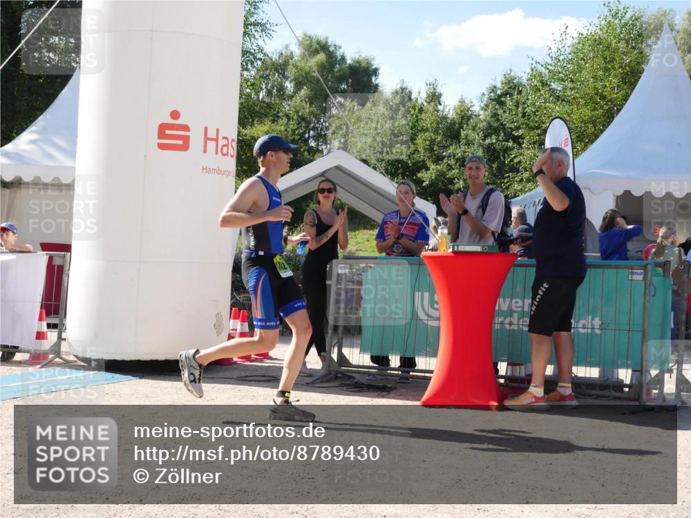 07.09.2025 - 19. Norderstedt Triathlon Zöllner http://msf.ph/oto/8789430 07.09.2025 15:08:42 Ziel 1042 meine-sportfotos.de