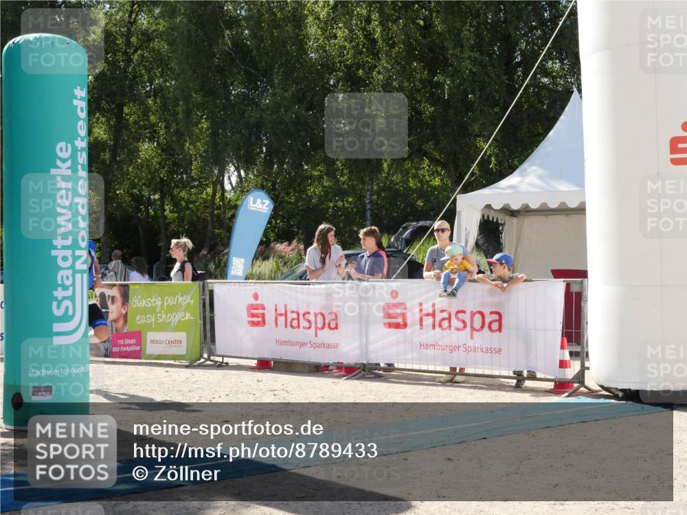 07.09.2025 - 19. Norderstedt Triathlon Zöllner http://msf.ph/oto/8789433 07.09.2025 15:11:37 Ziel 1041 meine-sportfotos.de