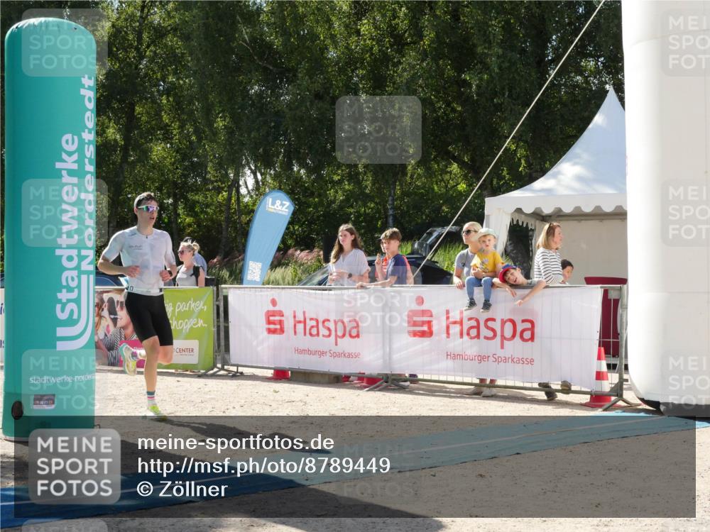 07.09.2025 - 19. Norderstedt Triathlon Zöllner http://msf.ph/oto/8789449 07.09.2025 15:12:00 Ziel 1421 meine-sportfotos.de