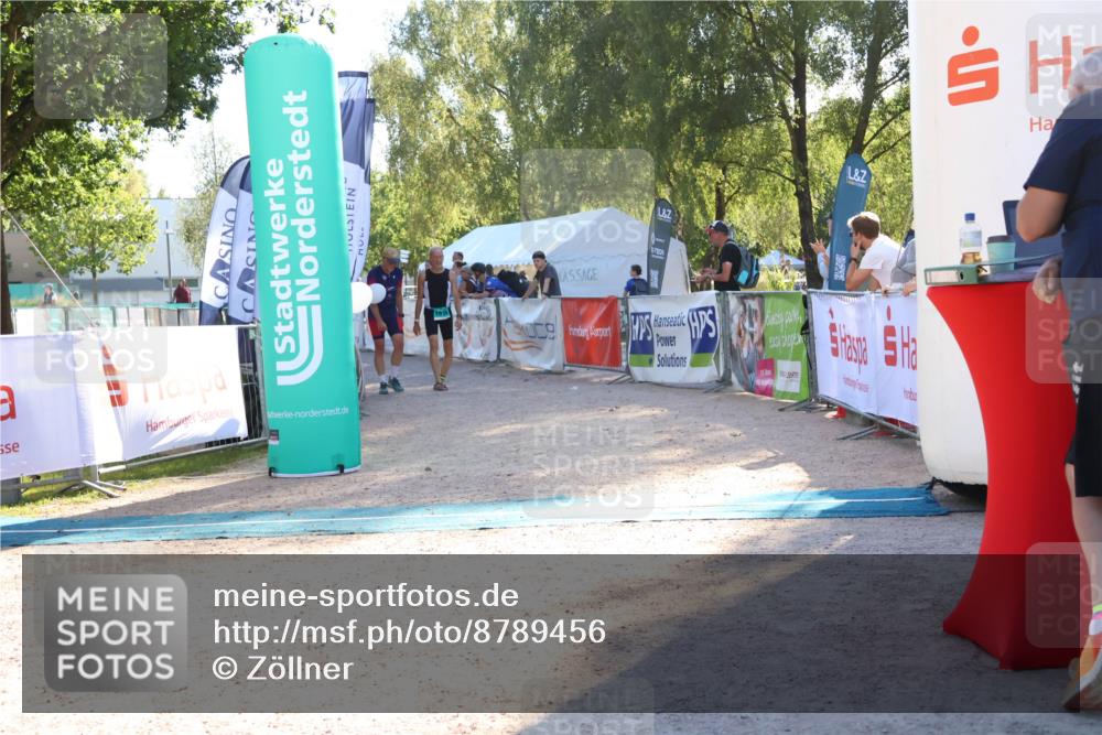 07.09.2025 - 19. Norderstedt Triathlon Zöllner http://msf.ph/oto/8789456 07.09.2025 16:18:31 Ziel  meine-sportfotos.de