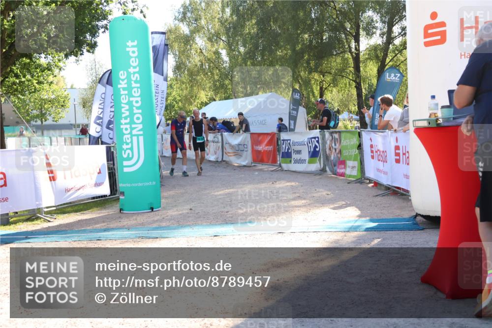 07.09.2025 - 19. Norderstedt Triathlon Zöllner http://msf.ph/oto/8789457 07.09.2025 16:18:31 Ziel  meine-sportfotos.de
