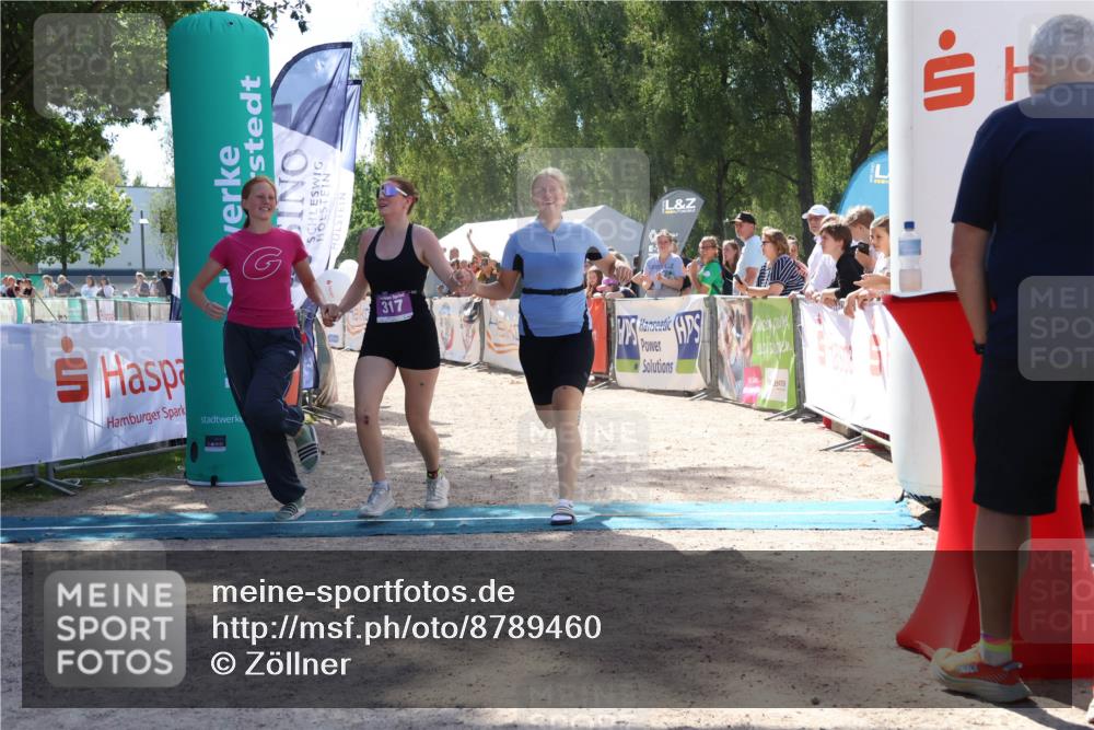 07.09.2025 - 19. Norderstedt Triathlon Zöllner http://msf.ph/oto/8789460 07.09.2025 13:51:37 Ziel 197, 317 meine-sportfotos.de