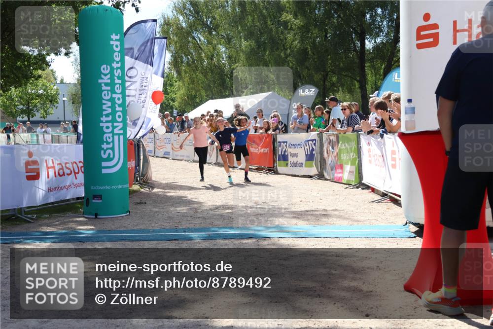 07.09.2025 - 19. Norderstedt Triathlon Zöllner http://msf.ph/oto/8789492 07.09.2025 13:52:02 Ziel 333 meine-sportfotos.de