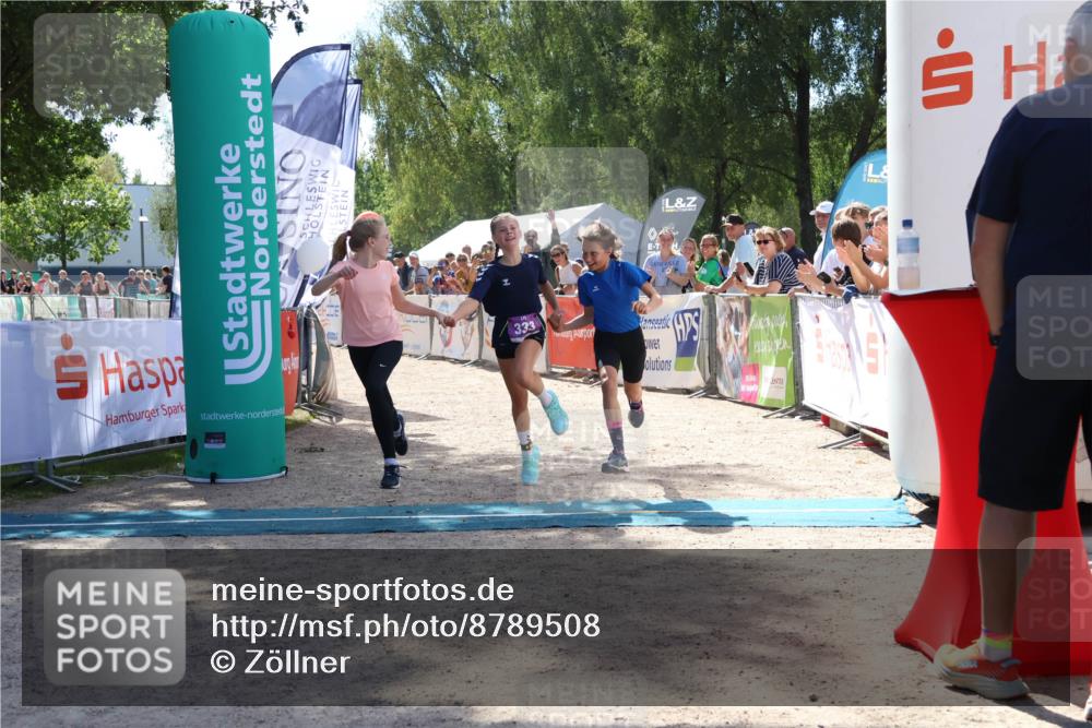 07.09.2025 - 19. Norderstedt Triathlon Zöllner http://msf.ph/oto/8789508 07.09.2025 13:52:04 Ziel 333 meine-sportfotos.de