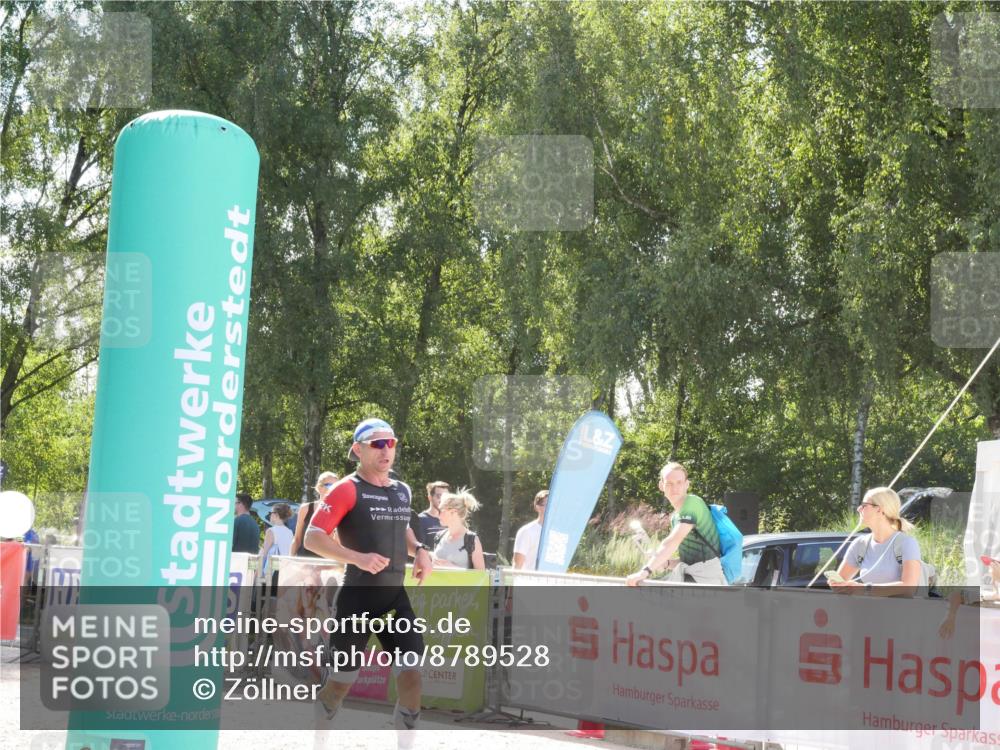 07.09.2025 - 19. Norderstedt Triathlon Zöllner http://msf.ph/oto/8789528 07.09.2025 15:14:39 Ziel 969 meine-sportfotos.de