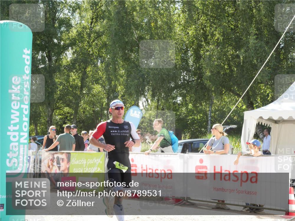 07.09.2025 - 19. Norderstedt Triathlon Zöllner http://msf.ph/oto/8789531 07.09.2025 15:14:39 Ziel 969 meine-sportfotos.de