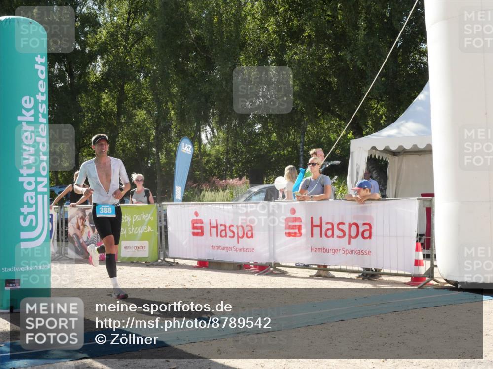 07.09.2025 - 19. Norderstedt Triathlon Zöllner http://msf.ph/oto/8789542 07.09.2025 15:14:45 Ziel 388, 969 meine-sportfotos.de