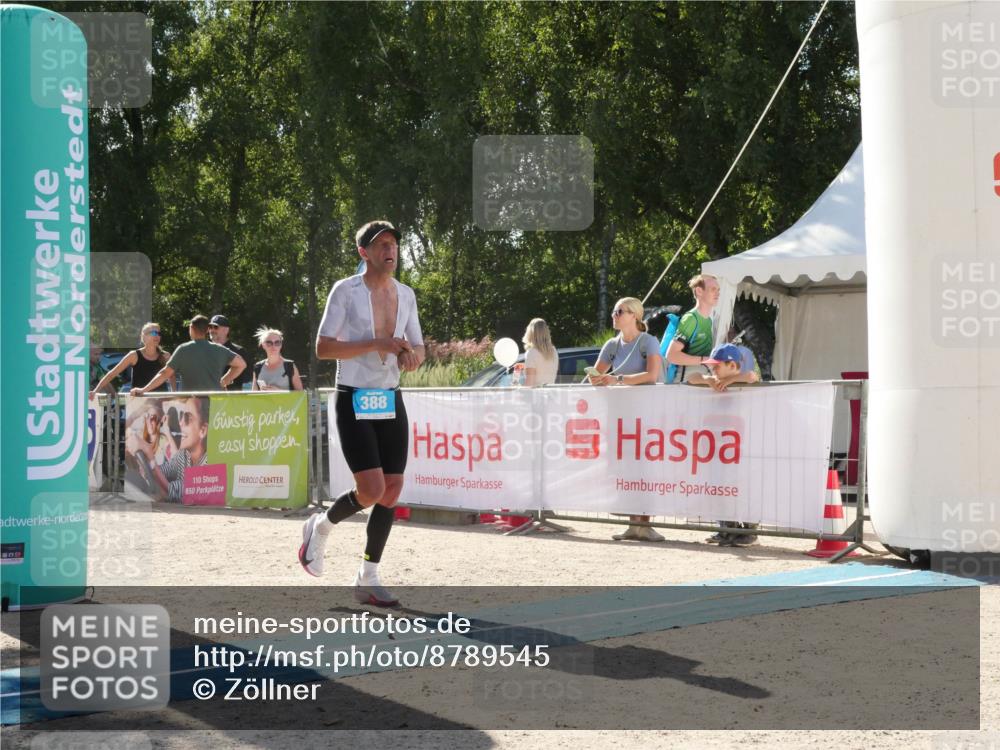 07.09.2025 - 19. Norderstedt Triathlon Zöllner http://msf.ph/oto/8789545 07.09.2025 15:14:46 Ziel 388, 969 meine-sportfotos.de