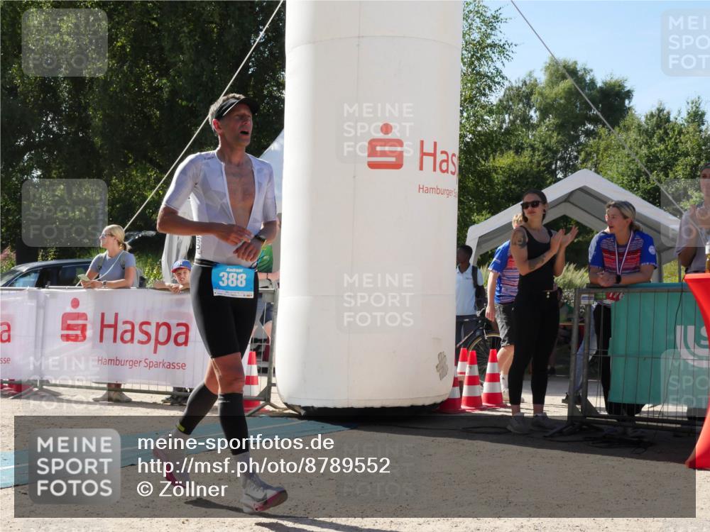07.09.2025 - 19. Norderstedt Triathlon Zöllner http://msf.ph/oto/8789552 07.09.2025 15:14:47 Ziel 388 meine-sportfotos.de