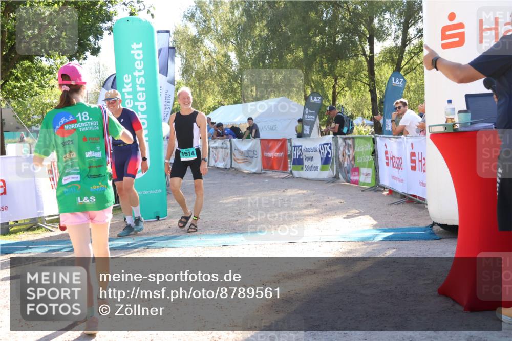 07.09.2025 - 19. Norderstedt Triathlon Zöllner http://msf.ph/oto/8789561 07.09.2025 16:18:39 Ziel 1514, 1539 meine-sportfotos.de