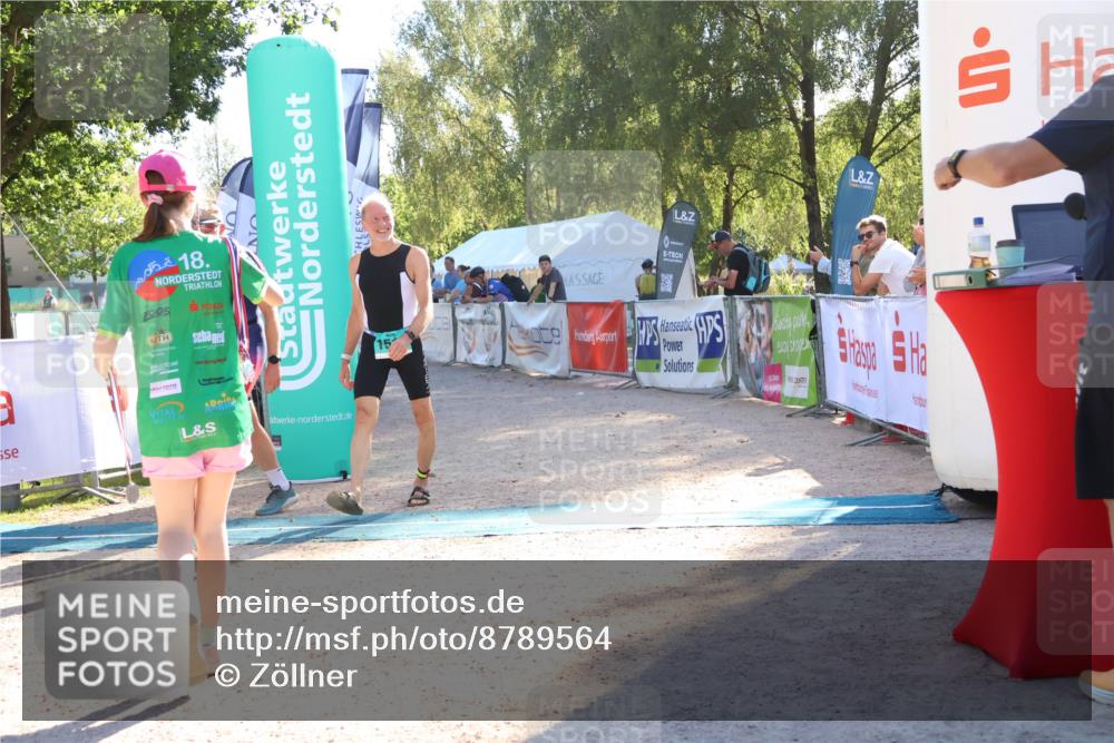 07.09.2025 - 19. Norderstedt Triathlon Zöllner http://msf.ph/oto/8789564 07.09.2025 16:18:39 Ziel 1514, 1539 meine-sportfotos.de