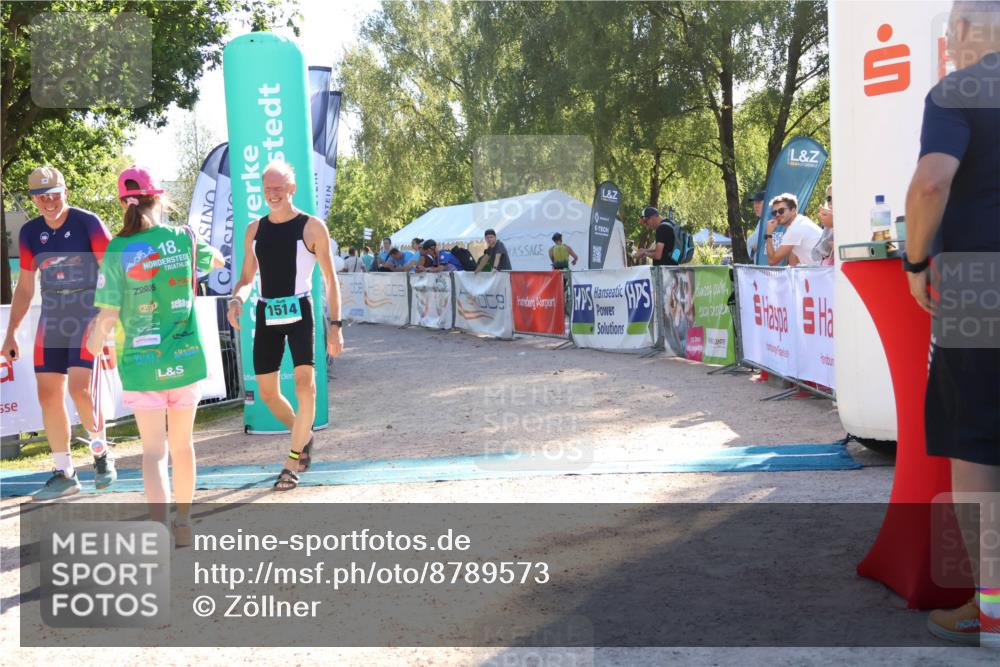 07.09.2025 - 19. Norderstedt Triathlon Zöllner http://msf.ph/oto/8789573 07.09.2025 16:18:40 Ziel 1514, 1539 meine-sportfotos.de