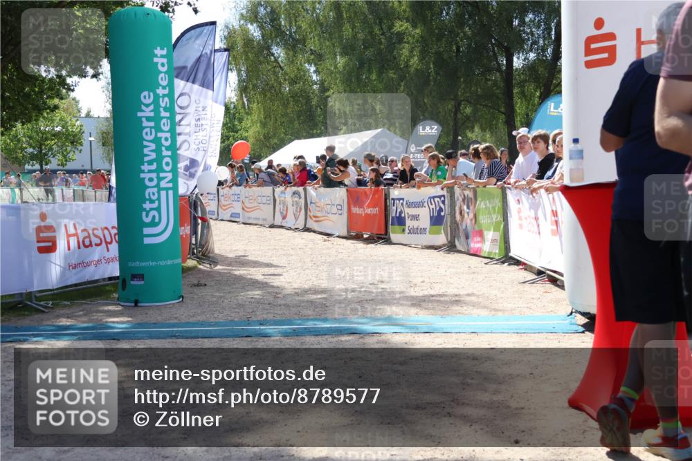 07.09.2025 - 19. Norderstedt Triathlon Zöllner http://msf.ph/oto/8789577 07.09.2025 13:52:44 Ziel  meine-sportfotos.de