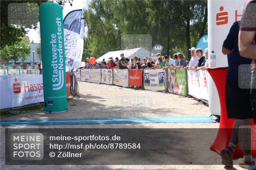 07.09.2025 - 19. Norderstedt Triathlon Zöllner http://msf.ph/oto/8789584 07.09.2025 13:52:44 Ziel  meine-sportfotos.de