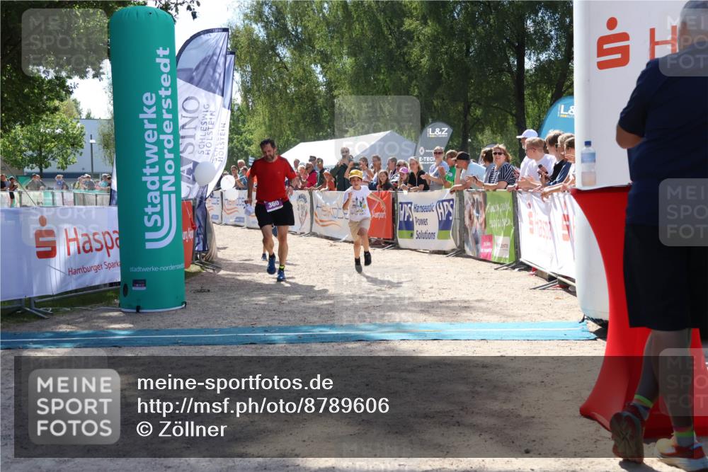 07.09.2025 - 19. Norderstedt Triathlon Zöllner http://msf.ph/oto/8789606 07.09.2025 13:52:50 Ziel 360 meine-sportfotos.de