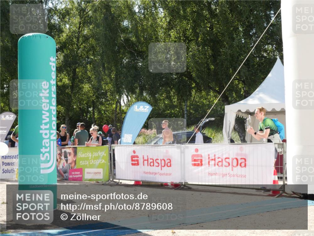 07.09.2025 - 19. Norderstedt Triathlon Zöllner http://msf.ph/oto/8789608 07.09.2025 15:16:39 Ziel 1015 meine-sportfotos.de