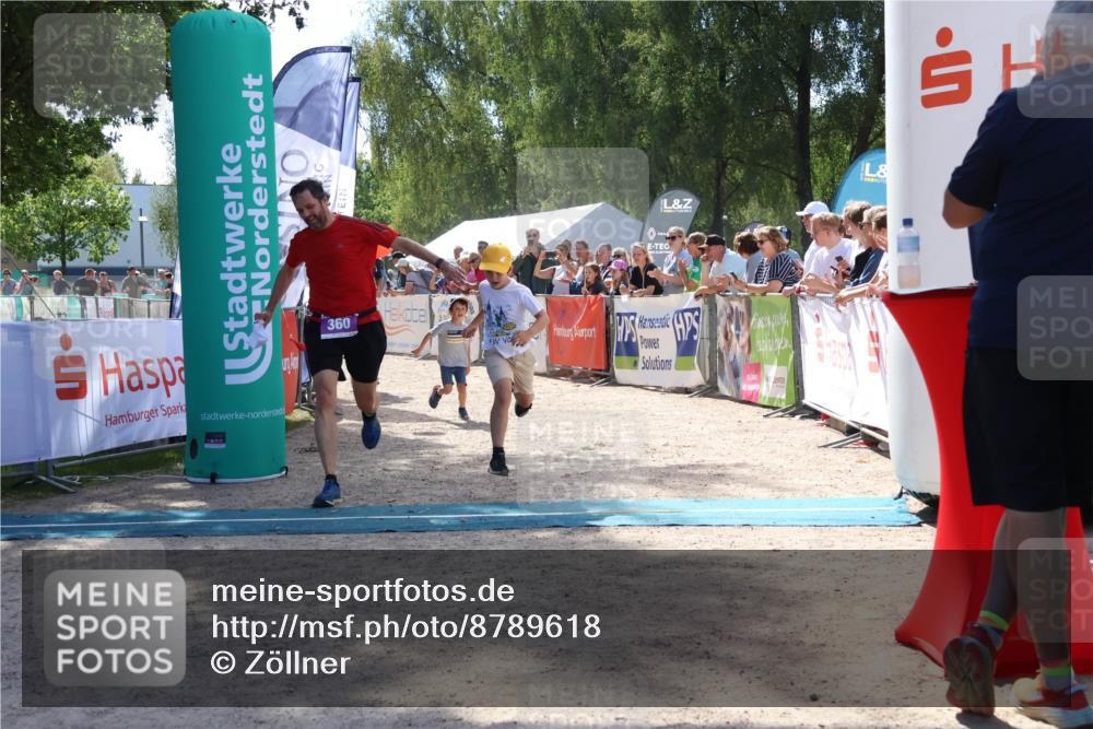 07.09.2025 - 19. Norderstedt Triathlon Zöllner http://msf.ph/oto/8789618 07.09.2025 13:52:51 Ziel 360 meine-sportfotos.de