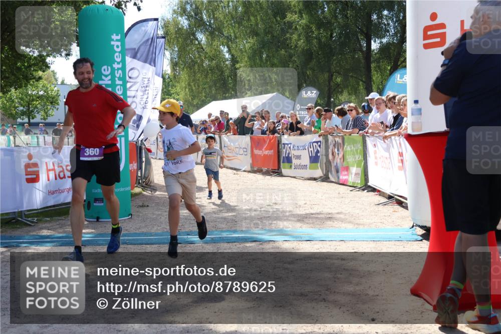 07.09.2025 - 19. Norderstedt Triathlon Zöllner http://msf.ph/oto/8789625 07.09.2025 13:52:52 Ziel 360 meine-sportfotos.de