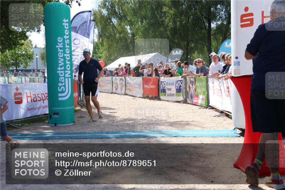 07.09.2025 - 19. Norderstedt Triathlon Zöllner http://msf.ph/oto/8789651 07.09.2025 13:52:54 Ziel 360 meine-sportfotos.de